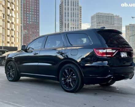 Черный Додж Дюранго, объемом двигателя 5.7 л и пробегом 110 тыс. км за 31000 $, фото 5 на Automoto.ua