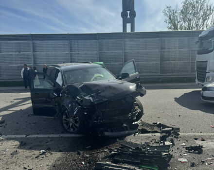 Черный Додж Дюранго, объемом двигателя 3.6 л и пробегом 80 тыс. км за 8000 $, фото 43 на Automoto.ua