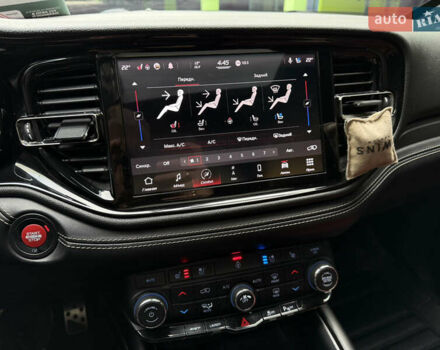 Черный Додж Дюранго, объемом двигателя 6.4 л и пробегом 106 тыс. км за 42000 $, фото 17 на Automoto.ua