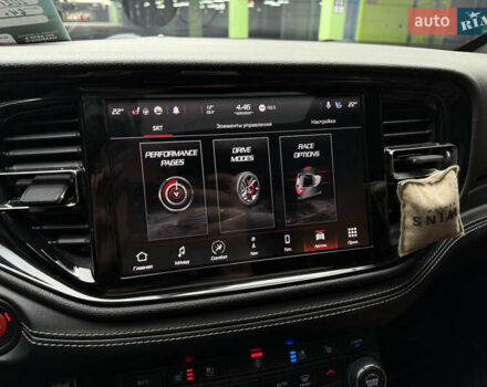 Черный Додж Дюранго, объемом двигателя 6.4 л и пробегом 106 тыс. км за 42000 $, фото 18 на Automoto.ua