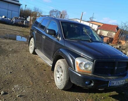 Чорний Додж Durango, об'ємом двигуна 5.7 л та пробігом 400 тис. км за 11069 $, фото 1 на Automoto.ua