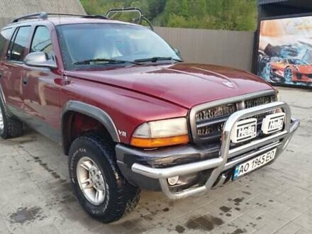 Красный Додж Дюранго, объемом двигателя 5.2 л и пробегом 185 тыс. км за 10000 $, фото 1 на Automoto.ua