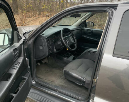 Серый Додж Дюранго, объемом двигателя 4.7 л и пробегом 181 тыс. км за 6500 $, фото 5 на Automoto.ua