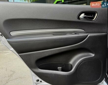 Сірий Додж Durango, об'ємом двигуна 5.65 л та пробігом 134 тис. км за 28699 $, фото 28 на Automoto.ua