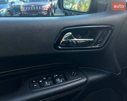 Додж Дюранго 2021 в Ивано-Франковске на Automoto.ua Серый Додж Дюранго, объемом двигателя 3.6 л и пробегом 71 тыс. км за 44000 $, фото 10 на Automoto.ua