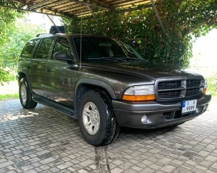 Сірий Додж Durango, об'ємом двигуна 4.7 л та пробігом 184 тис. км за 7500 $, фото 1 на Automoto.ua