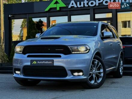 Додж Дюранго 2019 в Киеве на Automoto.ua Серый Додж Дюранго, объемом двигателя 5.65 л и пробегом 134 тыс. км за 28699 $, фото 1 на Automoto.ua