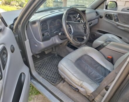 Синий Додж Дюранго, объемом двигателя 5 л и пробегом 279 тыс. км за 2999 $, фото 3 на Automoto.ua