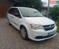Білий Додж Гранд Караван, об'ємом двигуна 3.61 л та пробігом 425 тис. км за 10500 $, фото 1 на Automoto.ua