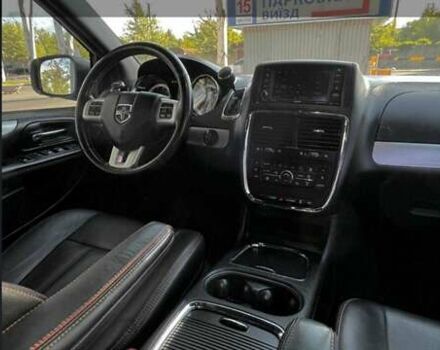 Білий Додж Гранд Караван, об'ємом двигуна 3.6 л та пробігом 182 тис. км за 12300 $, фото 6 на Automoto.ua