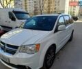 Білий Додж Гранд Караван, об'ємом двигуна 3.6 л та пробігом 185 тис. км за 11700 $, фото 1 на Automoto.ua