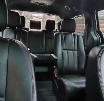 Білий Додж Гранд Караван, об'ємом двигуна 3.6 л та пробігом 182 тис. км за 12300 $, фото 9 на Automoto.ua