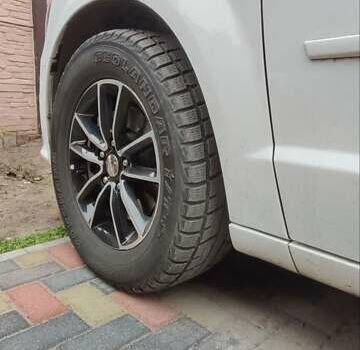 Білий Додж Гранд Караван, об'ємом двигуна 3.6 л та пробігом 182 тис. км за 12300 $, фото 12 на Automoto.ua