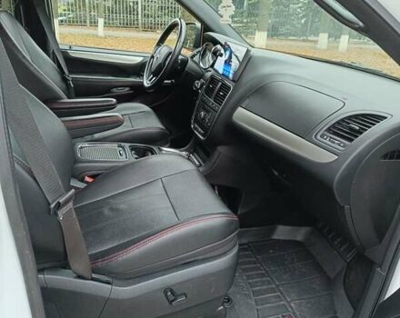 Белый Додж Гранд Караван, объемом двигателя 3.6 л и пробегом 30 тыс. км за 27000 $, фото 11 на Automoto.ua