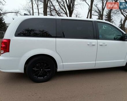 Белый Додж Гранд Караван, объемом двигателя 3.6 л и пробегом 30 тыс. км за 27000 $, фото 7 на Automoto.ua
