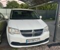 Білий Додж Гранд Караван, об'ємом двигуна 3.6 л та пробігом 185 тис. км за 10000 $, фото 1 на Automoto.ua