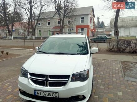 Додж Гранд Караван 2018 в Белой Церкве на Automoto.ua Белый Додж Гранд Караван, объемом двигателя 3.6 л и пробегом 150 тыс. км за 15500 $, фото 1 на Automoto.ua