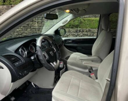 Бежевый Додж Гранд Караван, объемом двигателя 3.6 л и пробегом 82 тыс. км за 10200 $, фото 7 на Automoto.ua