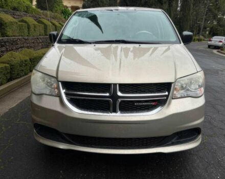 Бежевый Додж Гранд Караван, объемом двигателя 3.6 л и пробегом 82 тыс. км за 10200 $, фото 1 на Automoto.ua