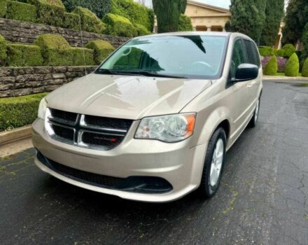 Бежевый Додж Гранд Караван, объемом двигателя 3.6 л и пробегом 82 тыс. км за 10200 $, фото 2 на Automoto.ua