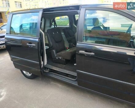 Черный Додж Гранд Караван, объемом двигателя 3.6 л и пробегом 109 тыс. км за 13500 $, фото 7 на Automoto.ua