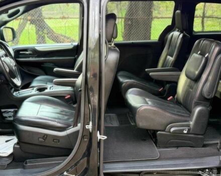 Чорний Додж Гранд Караван, об'ємом двигуна 3.6 л та пробігом 45 тис. км за 6700 $, фото 8 на Automoto.ua