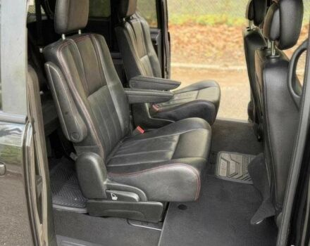 Чорний Додж Гранд Караван, об'ємом двигуна 3.6 л та пробігом 45 тис. км за 6700 $, фото 12 на Automoto.ua