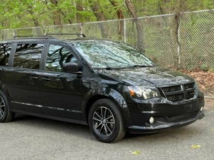 Чорний Додж Гранд Караван, об'ємом двигуна 3.6 л та пробігом 45 тис. км за 6700 $, фото 1 на Automoto.ua