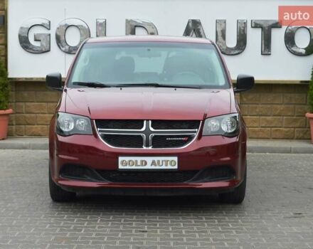 Красный Додж Гранд Караван, объемом двигателя 3.6 л и пробегом 79 тыс. км за 12900 $, фото 2 на Automoto.ua