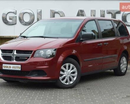 Красный Додж Гранд Караван, объемом двигателя 3.6 л и пробегом 79 тыс. км за 12900 $, фото 3 на Automoto.ua