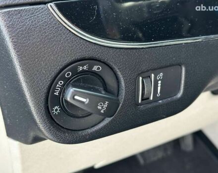 Додж Гранд Караван 2017 в Киеве на Automoto.ua Додж Гранд Караван, объемом двигателя 3.6 л и пробегом 167 тыс. км за 11990 $, фото 15 на Automoto.ua