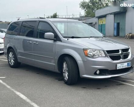 Додж Гранд Караван 2017 в Киеве на Automoto.ua Додж Гранд Караван, объемом двигателя 3.6 л и пробегом 167 тыс. км за 11990 $, фото 2 на Automoto.ua