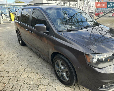 Додж Гранд Караван, объемом двигателя 3.61 л и пробегом 180 тыс. км за 15500 $, фото 1 на Automoto.ua