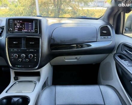 Додж Гранд Караван, об'ємом двигуна 0 л та пробігом 147 тис. км за 15950 $, фото 18 на Automoto.ua