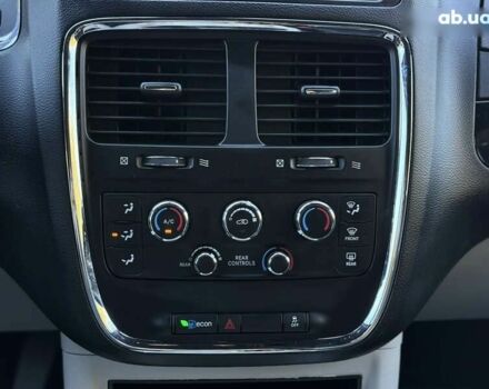 Додж Гранд Караван, об'ємом двигуна 0 л та пробігом 147 тис. км за 15950 $, фото 23 на Automoto.ua