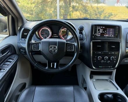 Додж Гранд Караван, об'ємом двигуна 0 л та пробігом 147 тис. км за 15950 $, фото 17 на Automoto.ua