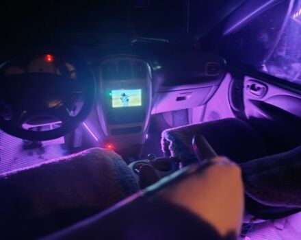 Додж Гранд Караван 2003 в Луцке на Automoto.ua Серый Додж Гранд Караван, объемом двигателя 3.3 л и пробегом 226 тыс. км за 5500 $, фото 4 на Automoto.ua