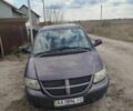 Серый Додж Гранд Караван, объемом двигателя 2 л и пробегом 350 тыс. км за 3800 $, фото 1 на Automoto.ua