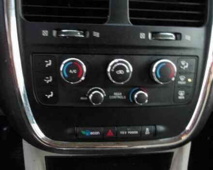 Сірий Додж Гранд Караван, об'ємом двигуна 3.6 л та пробігом 143 тис. км за 5800 $, фото 12 на Automoto.ua