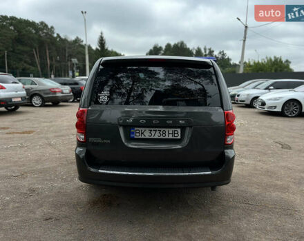 Серый Додж Гранд Караван, объемом двигателя 3.6 л и пробегом 157 тыс. км за 8900 $, фото 8 на Automoto.ua