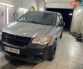 Серый Додж Гранд Караван, объемом двигателя 3.61 л и пробегом 160 тыс. км за 10000 $, фото 1 на Automoto.ua