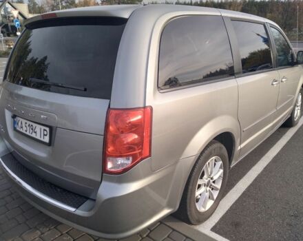 Серый Додж Гранд Караван, объемом двигателя 3.6 л и пробегом 269 тыс. км за 9200 $, фото 3 на Automoto.ua