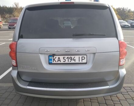 Серый Додж Гранд Караван, объемом двигателя 3.6 л и пробегом 269 тыс. км за 9200 $, фото 11 на Automoto.ua