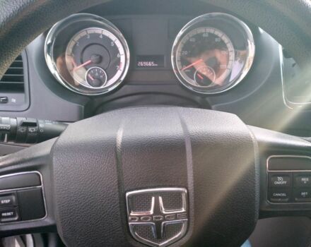 Серый Додж Гранд Караван, объемом двигателя 3.6 л и пробегом 269 тыс. км за 9200 $, фото 6 на Automoto.ua