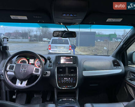 Серый Додж Гранд Караван, объемом двигателя 3.61 л и пробегом 196 тыс. км за 15800 $, фото 24 на Automoto.ua