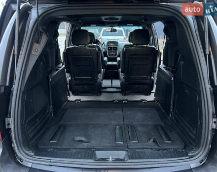 Серый Додж Гранд Караван, объемом двигателя 3.61 л и пробегом 196 тыс. км за 15800 $, фото 9 на Automoto.ua