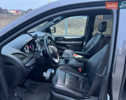 Серый Додж Гранд Караван, объемом двигателя 3.61 л и пробегом 196 тыс. км за 15800 $, фото 12 на Automoto.ua