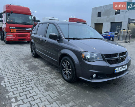 Серый Додж Гранд Караван, объемом двигателя 3.61 л и пробегом 196 тыс. км за 15800 $, фото 2 на Automoto.ua
