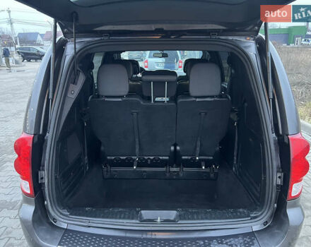 Серый Додж Гранд Караван, объемом двигателя 3.61 л и пробегом 196 тыс. км за 15800 $, фото 8 на Automoto.ua