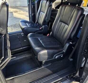 Серый Додж Гранд Караван, объемом двигателя 3.6 л и пробегом 163 тыс. км за 14900 $, фото 20 на Automoto.ua